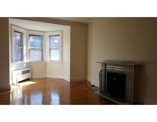 Building Photo - 148 Marlborough St