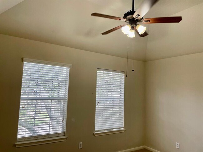 Building Photo - 4503 Northshore Ct