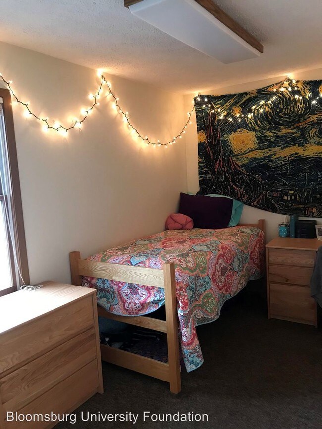 Building Photo - 100 S Penn St