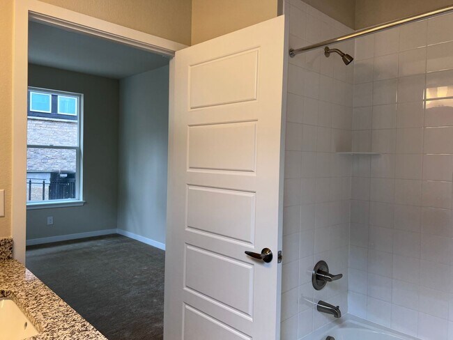 Building Photo - Welcome to Downtown Superior!! Make this L...