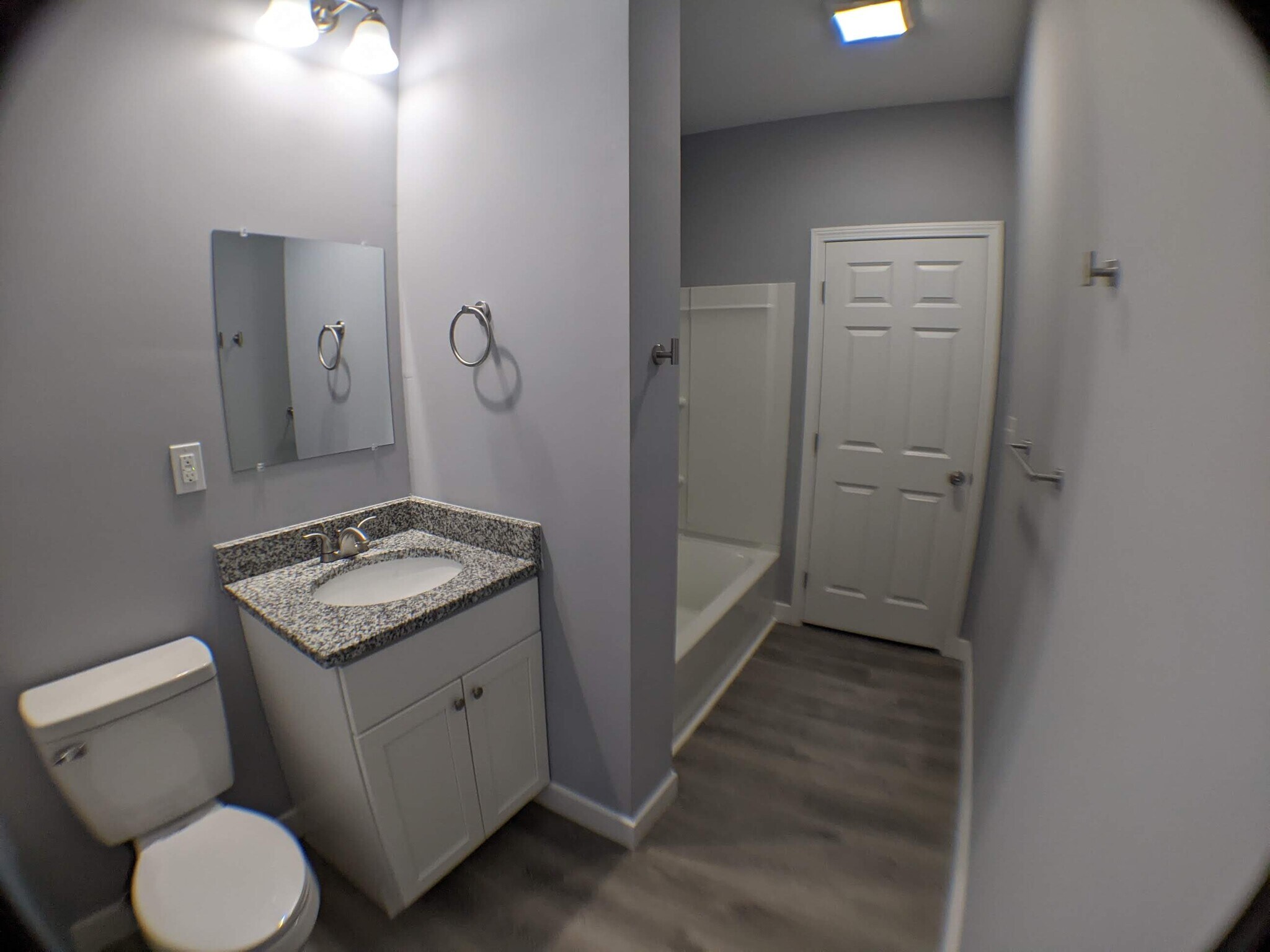 Building Photo - 43 Clare St