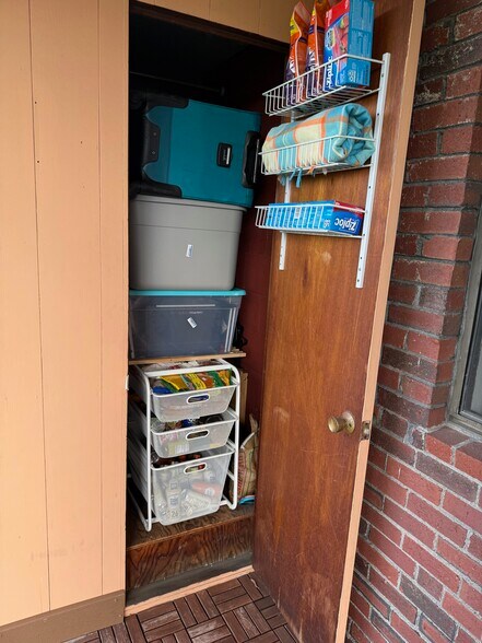 Building Photo - 31 Harris St