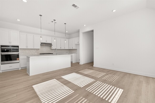 Building Photo - 4916 Northern Wds Dr