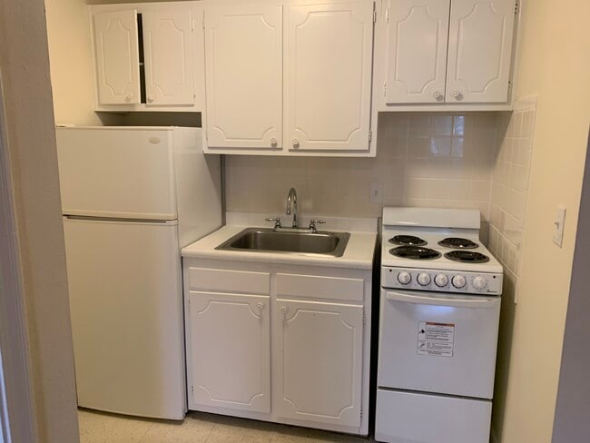 Building Photo - 1316 Commonwealth Ave