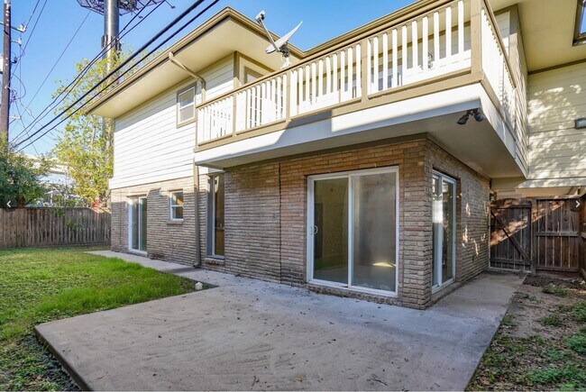 Building Photo - 4807 Merwin St