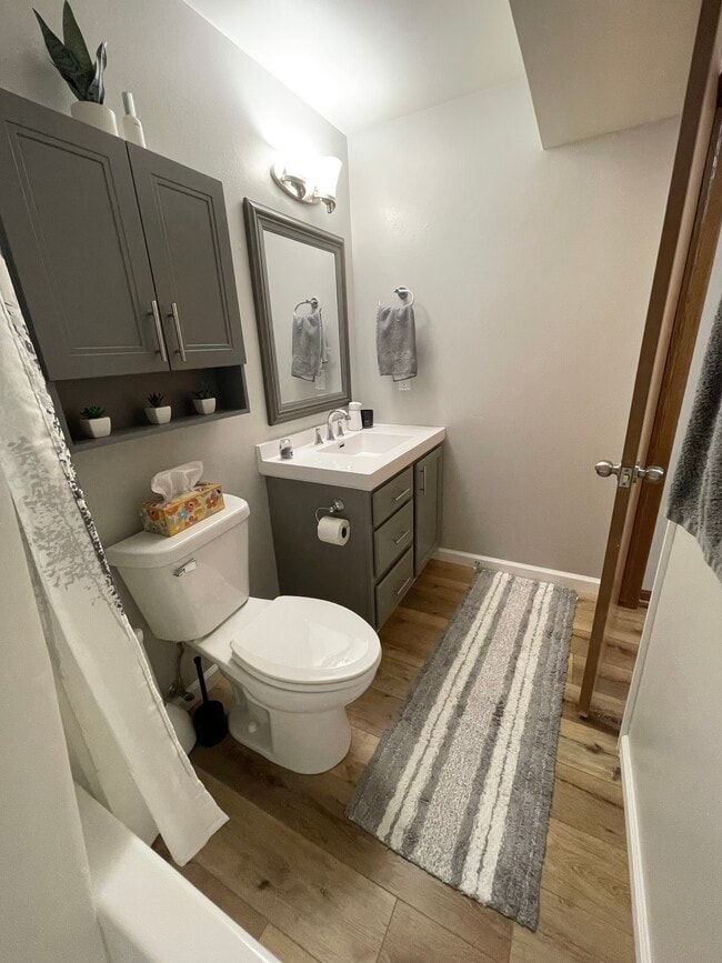 Building Photo - 3018 Maple Valley Dr