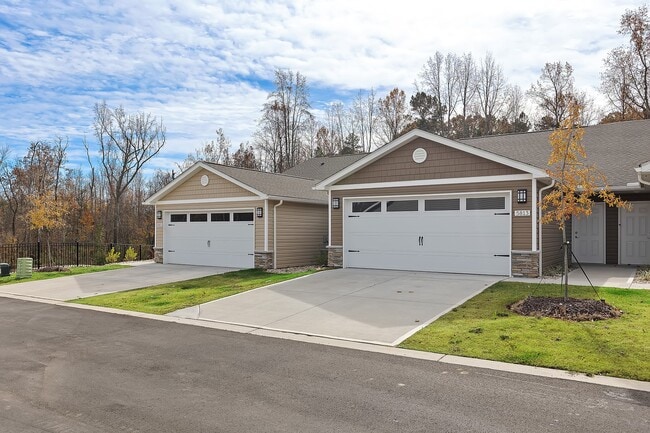 Building Photo - Redwood Fox River Grove