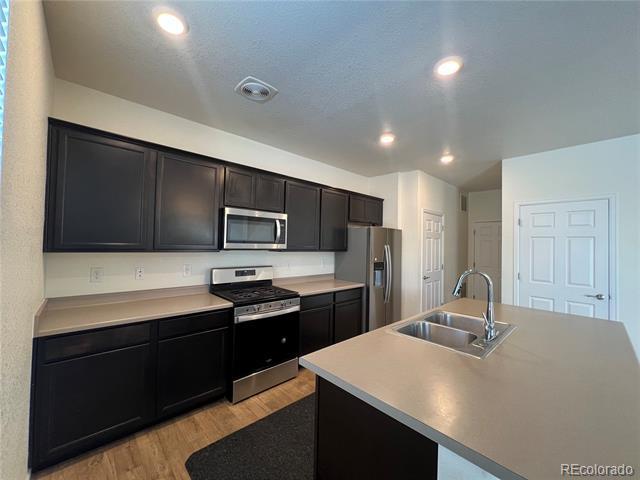 Building Photo - 6040 N Gibralter Ct