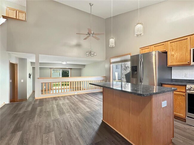 Building Photo - 1556 Chartreux Ave