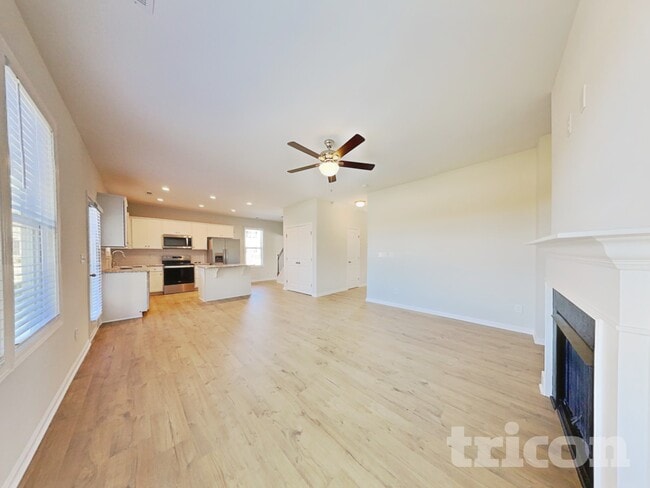 Building Photo - 110 Shore