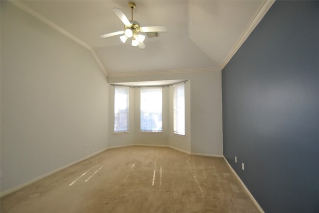 Building Photo - 15307 Amesbury Ln