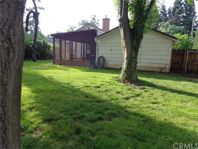 Building Photo - 464 E 6th Ave