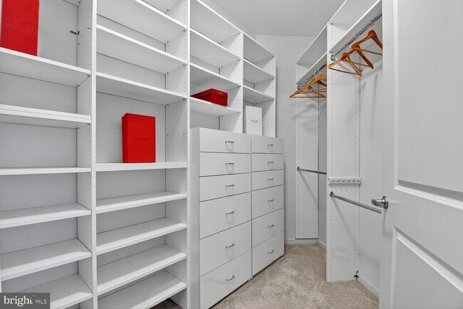 Building Photo - 8045 Newell St