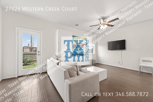 Building Photo - 27926 Western Crk Ct