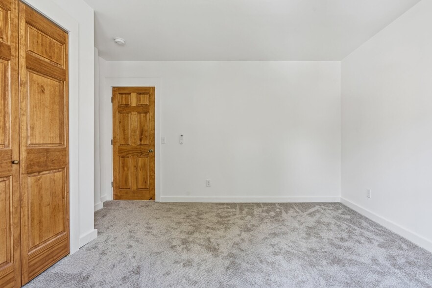 Building Photo - 1546 Selby Ave