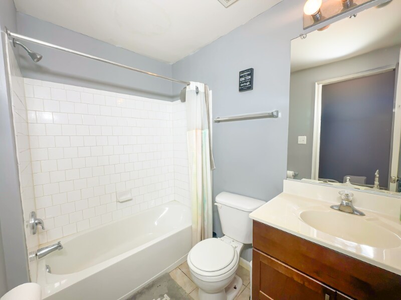 Building Photo - 15507 Pocopson Creek Way