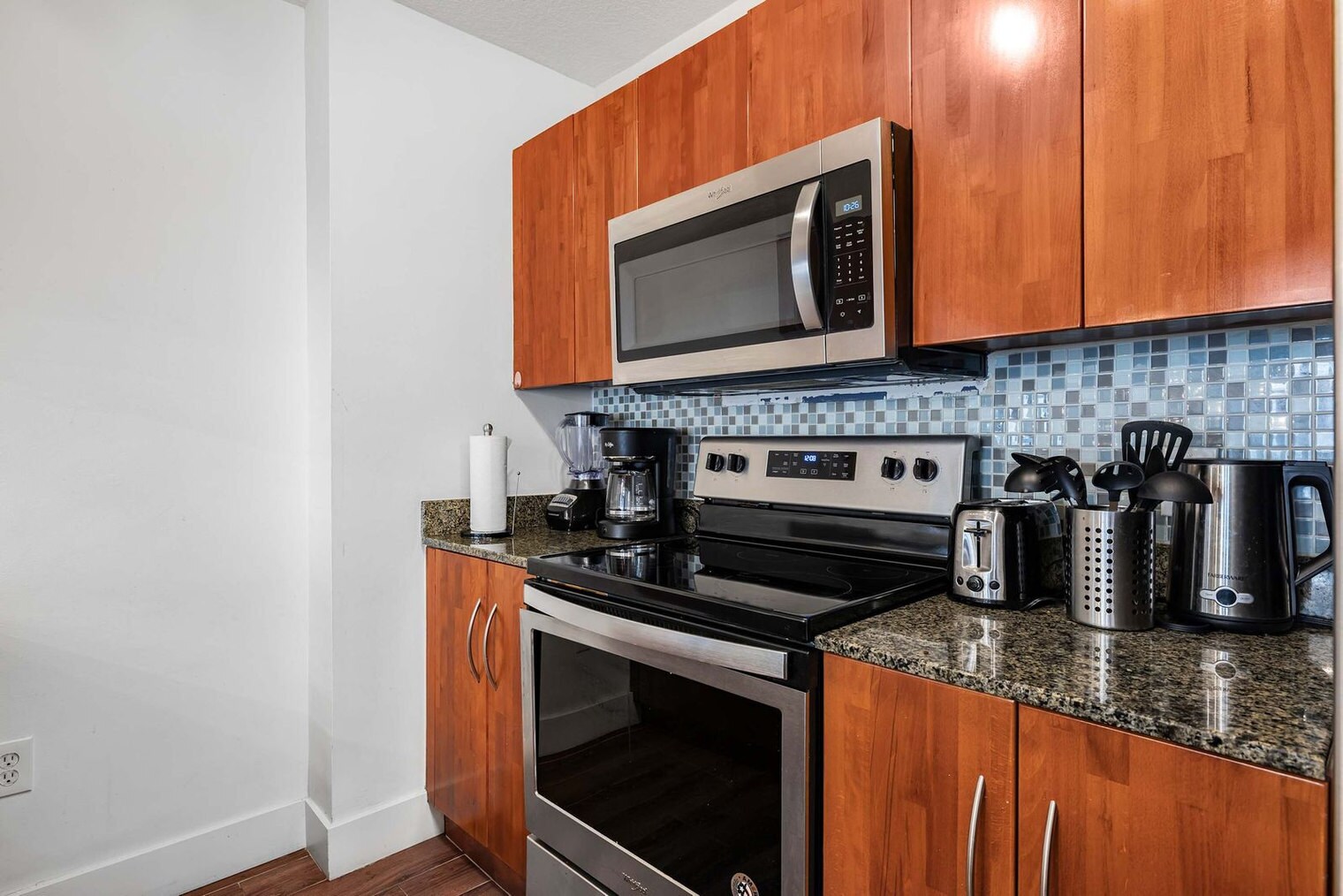 Building Photo - 1200 Brickell Bay Dr