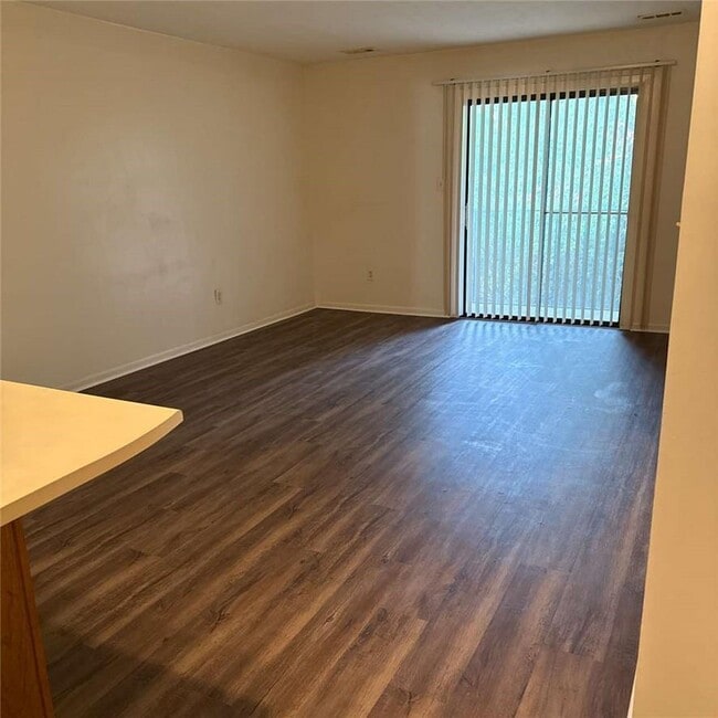 Building Photo - 6408 Starbrook Dr