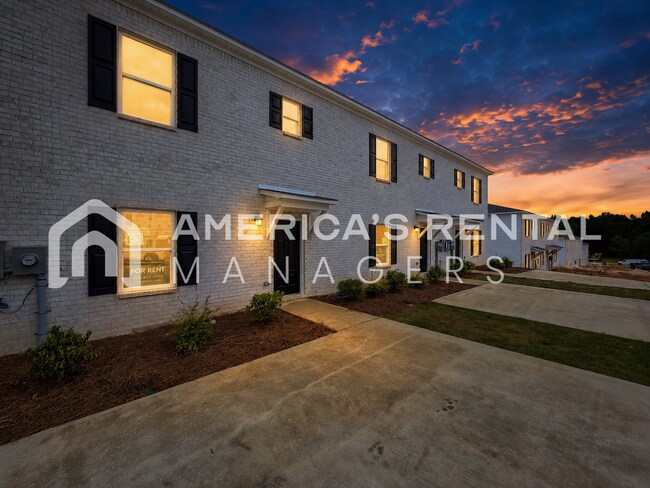 Building Photo - 97 Park Dr S