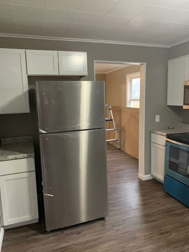 Building Photo - Perfect single family home!