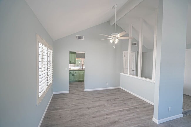 Building Photo - Single Story 3 Bedroom Home for Rent in Si...