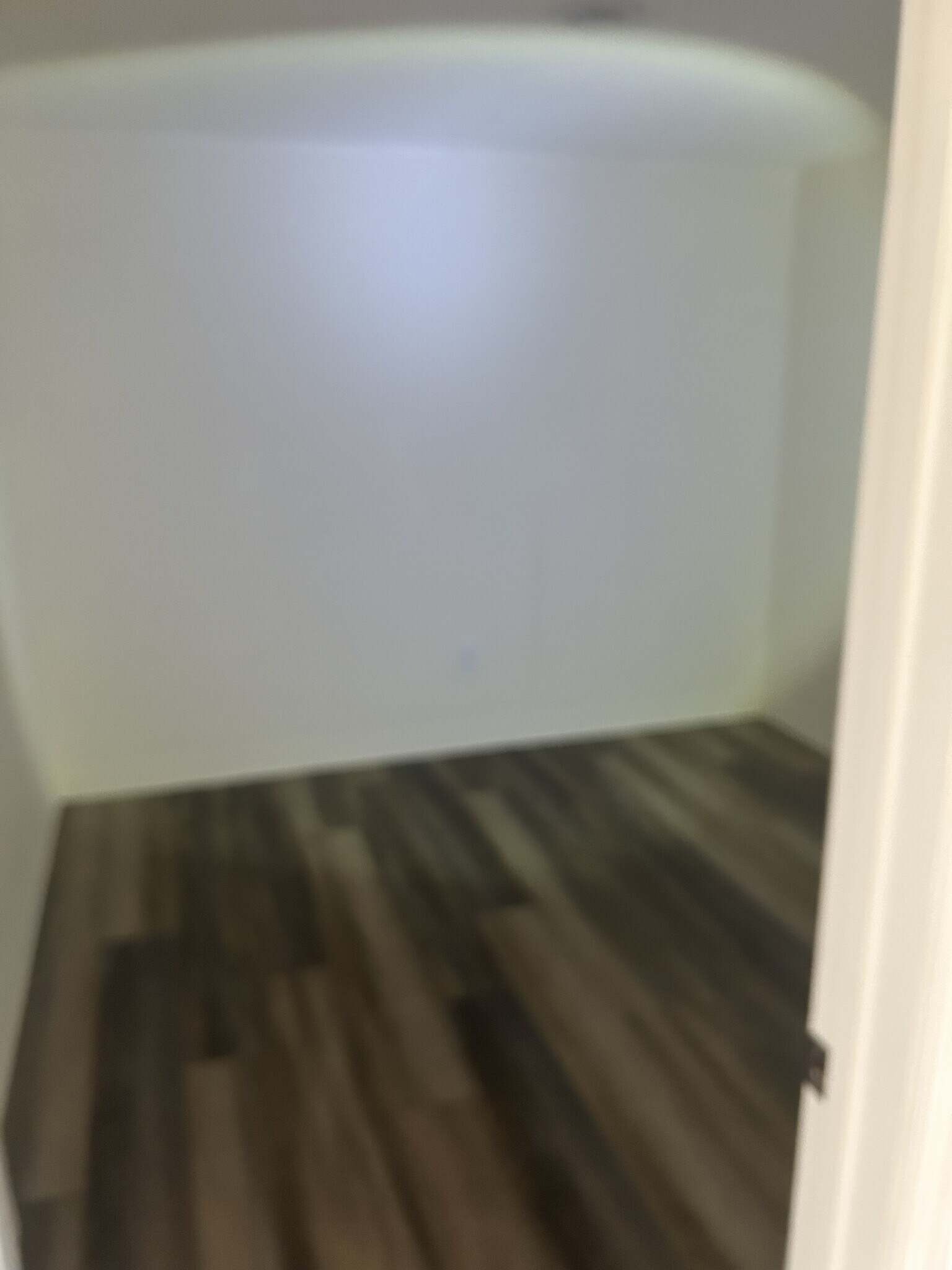 Bedroom Unit B - 613 N Dixie Ave