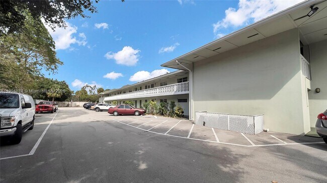 Primary Photo - 4200 NW 3rd Ct