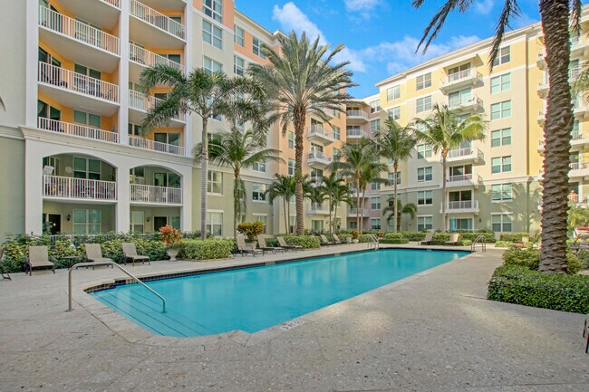 Building Photo - 804 E Windward Way