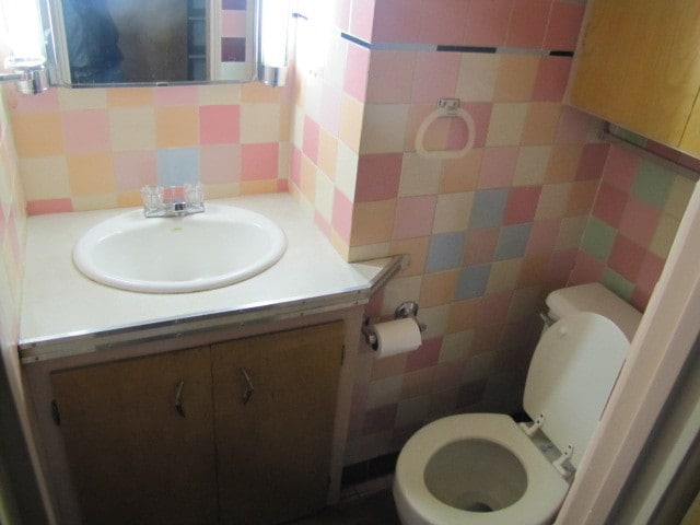 Building Photo - 2114 E 18th St