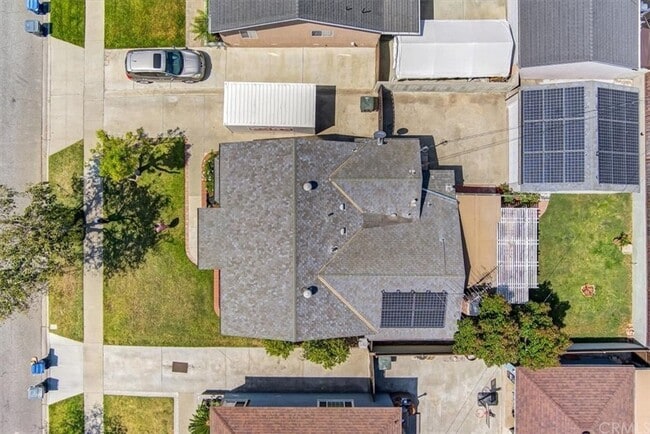Building Photo - 5432 Pimenta Ave