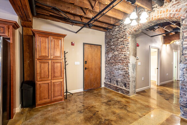 Building Photo - 126 McCammon Ave