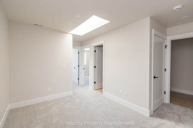 Building Photo - 3032 NE Terreo Pl