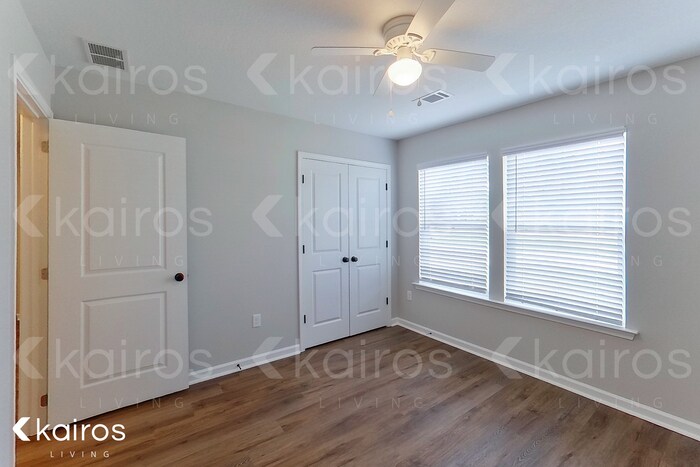 Building Photo - 36 Cottage Grove Dr