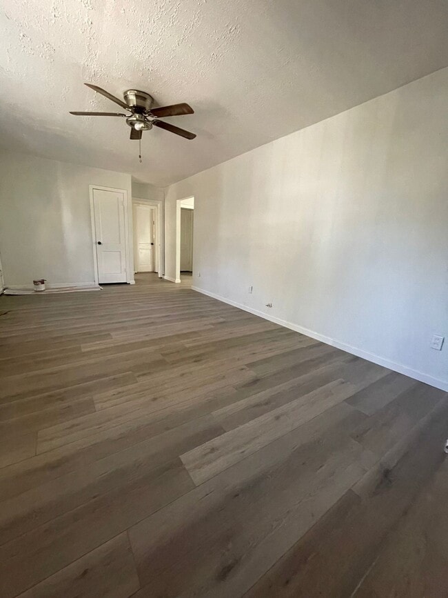 Building Photo - 7722 Darnay Dr