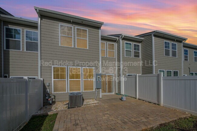 Building Photo - 630 Cypress Glen Ln