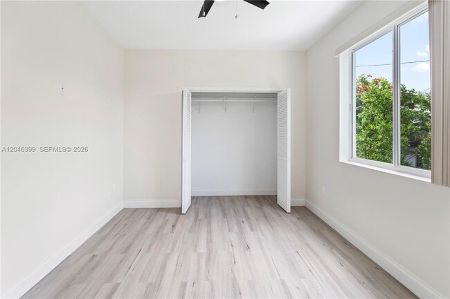 Building Photo - 1252 NW 39th St