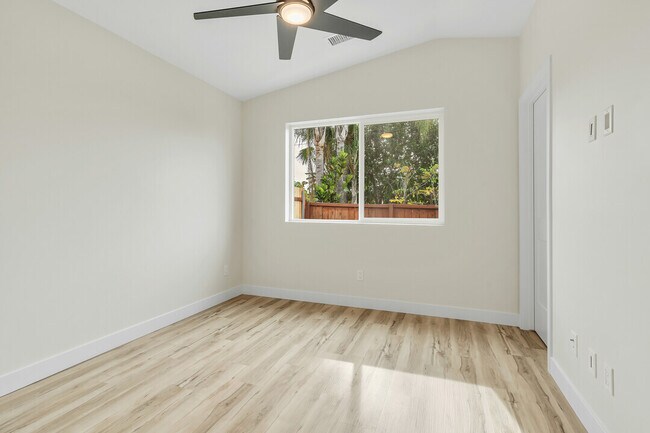 Building Photo - 3542 Cherokee Ave