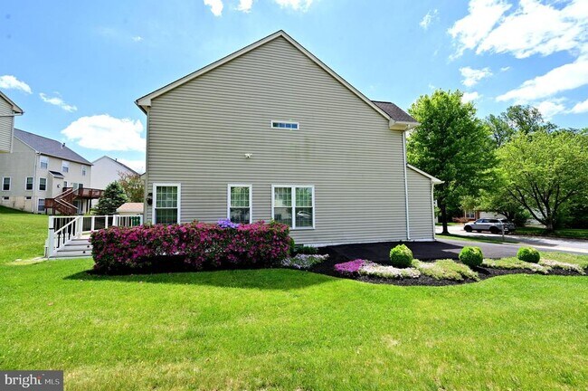Building Photo - 9100 Goldfield Pl