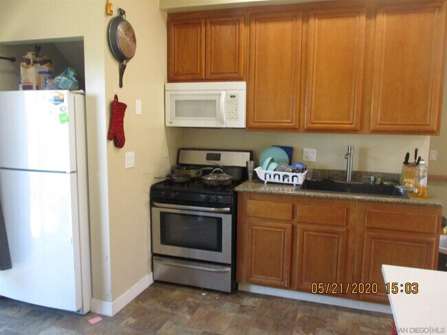 Building Photo - 5448 Mary Ln Dr