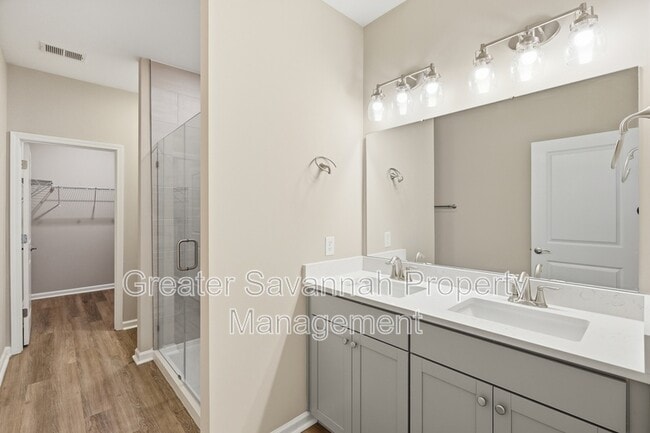 Building Photo - 130 Danbury Ct