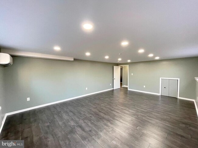 Building Photo - 9457 Boyds Turn Rd