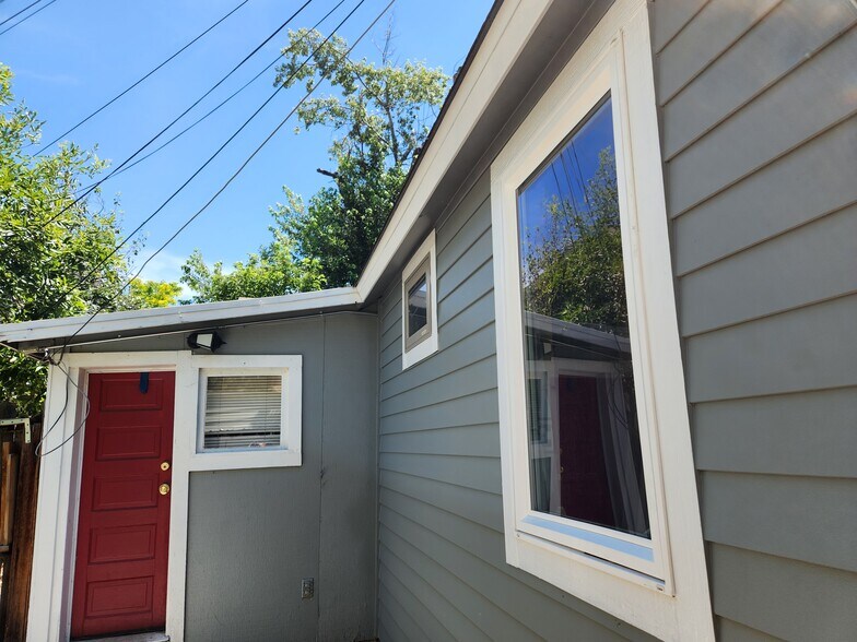 Kitchen door - 1567 9th St