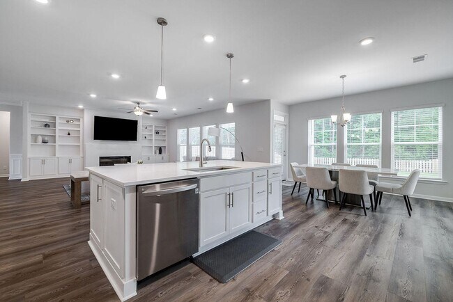 Building Photo - 42 Brookhaven Dr