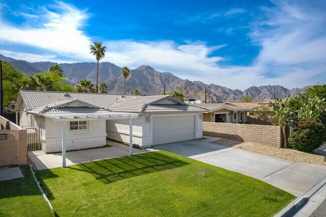 Building Photo - 51905 Avenida Velasco