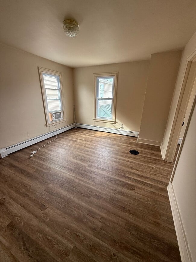 Building Photo - 2 bedroom with a bonus room! Newville PA!
