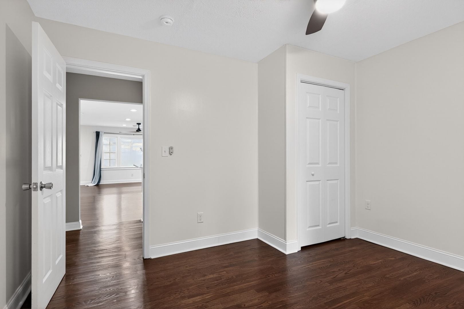 Building Photo - 3427 Jackson Dr