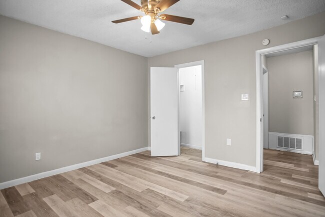 Building Photo - 4309 42nd St