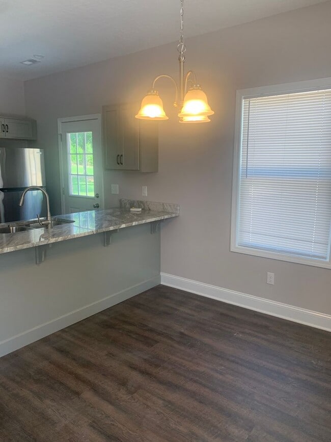 Building Photo - HWY 9 DUPLEX