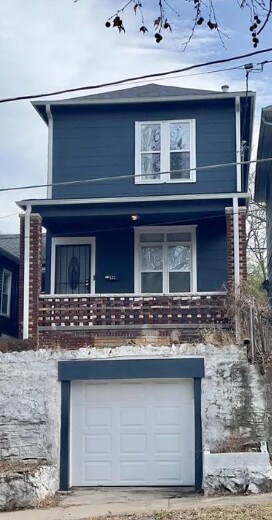 Building Photo - 523 Tracy Ave