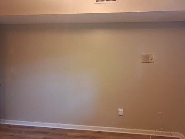 Building Photo - Basement Rancher located in Farragut
